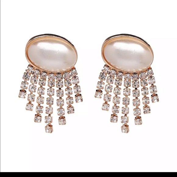 NWOT EARRINGS - Picture 2 of 2